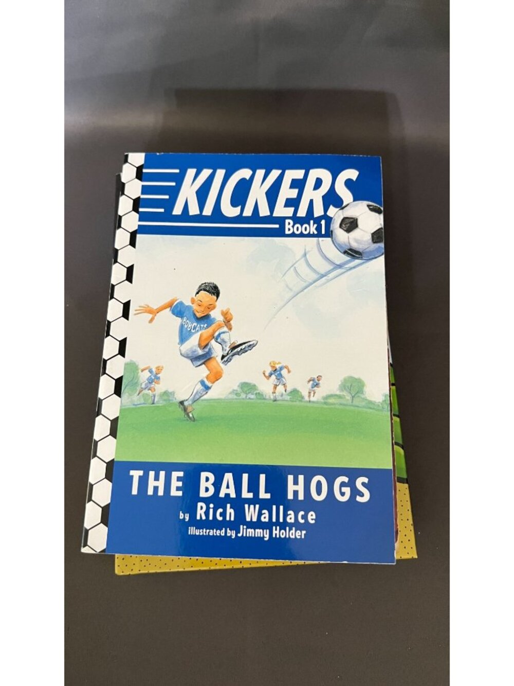 Childrens Chapter Books Bundle Featuring Dog Man Hey Jack Kickers And More - Picture 6 of 9